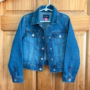 Girls size 5/6 Children’s Place gently used denim jacket with snap closure
